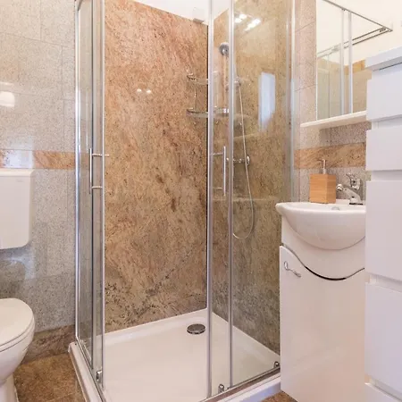 וילה Superb Maxima With Private Pool, Sauna, Jacuzzi, Playground For Up To 18 Persons, Extra Pool Heating Available