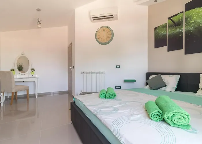 Superb Maxima With Private Pool, Sauna, Jacuzzi, Playground For Up To 18 Persons, Extra Pool Heating Available *