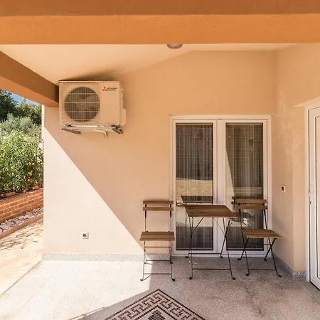 Superb Maxima With Private Pool, Sauna, Jacuzzi, Playground For Up To 18 Persons, Extra Pool Heating Available Βίλα Valtura